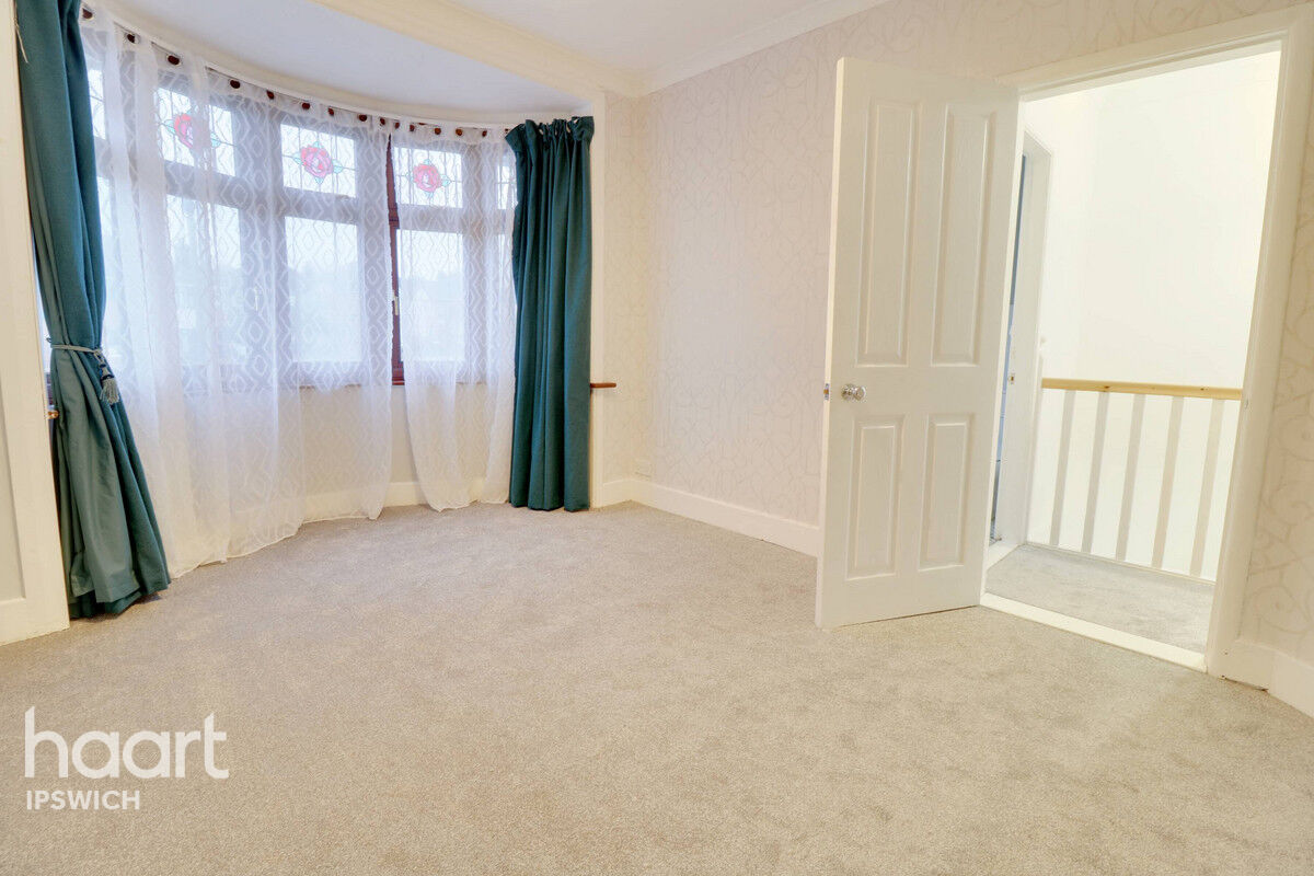 3 bedroom Semidetached house Ashcroft Road, Ipswich £250,000 haart