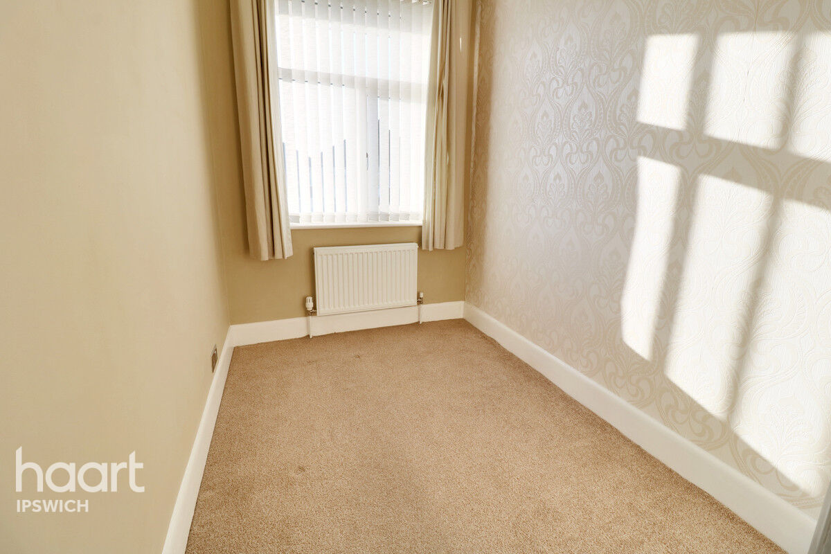 3 bedroom Semidetached house Mildmay Road, Ipswich £260,000 haart