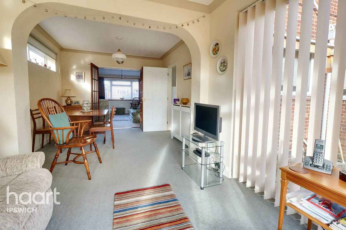 3 bedroom Detached house Dorchester Road, Ipswich £450,000 haart
