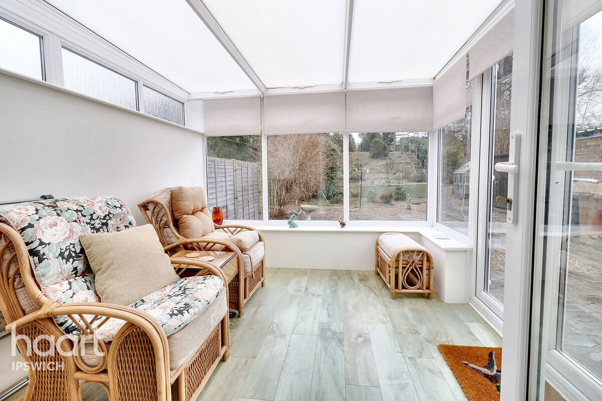 2 bedroom Semidetached bungalow St Augustines Gardens, Ipswich £