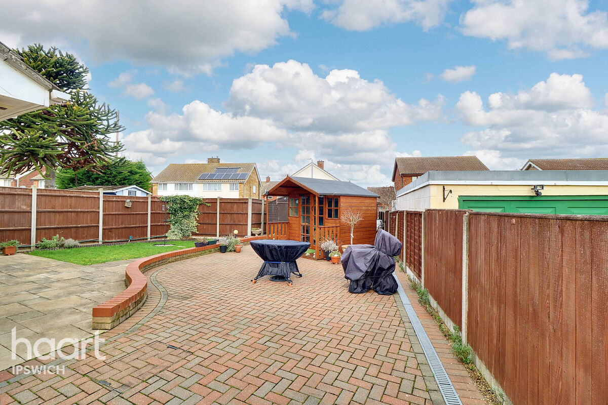 2 bedroom Semidetached bungalow Brockley Crescent, Ipswich £270,000 haart
