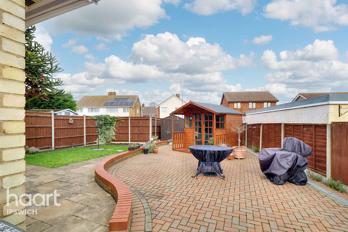 2 bedroom Semidetached bungalow Brockley Crescent, Ipswich £270,000 haart