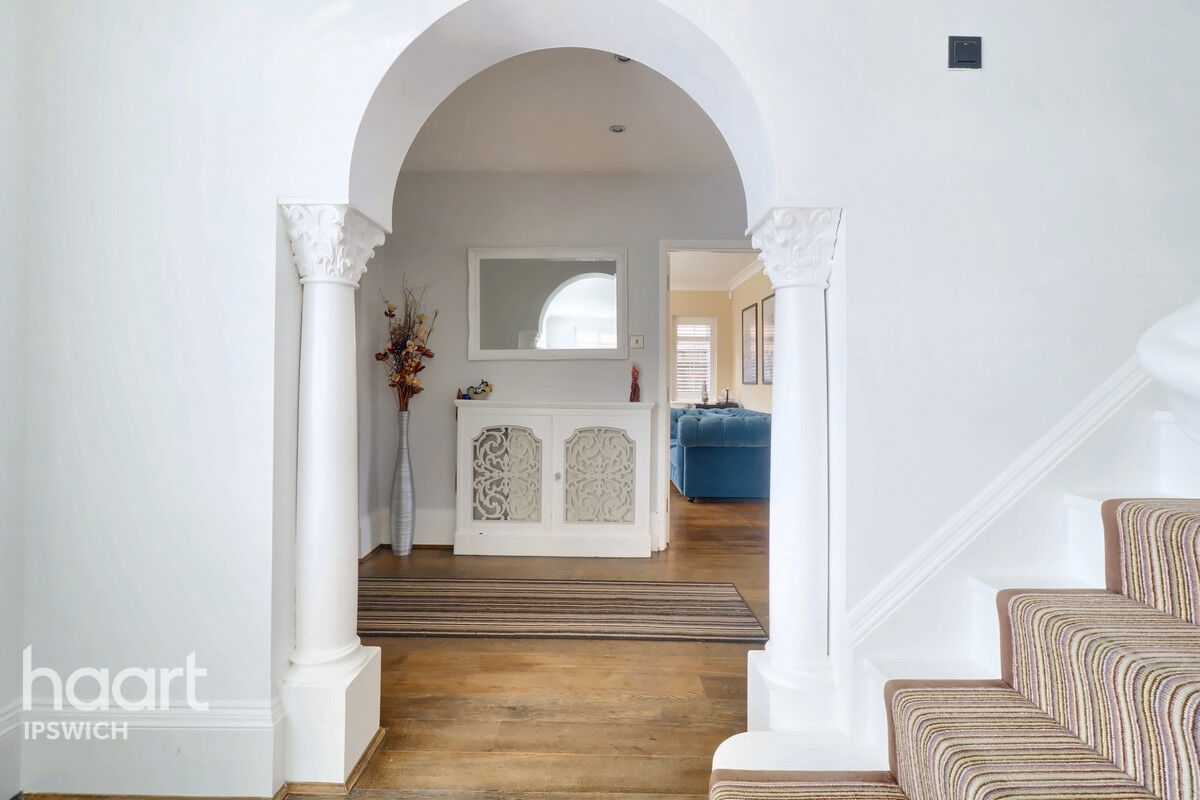 5 bedroom Detached house Vermont Road, Ipswich £1,000,000 haart