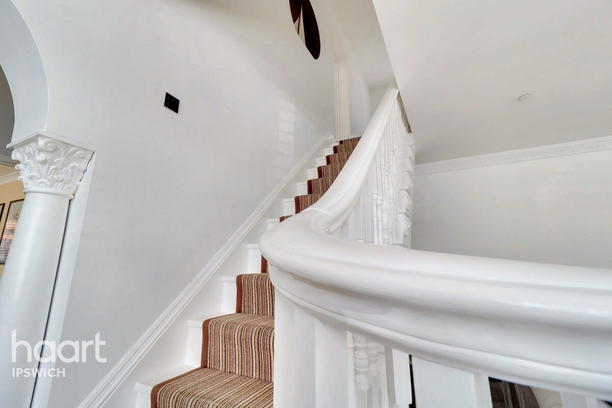 5 bedroom Detached house Vermont Road, Ipswich £1,000,000 haart