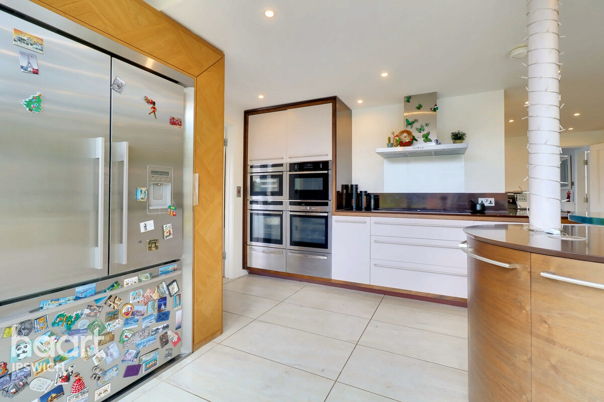 5 bedroom Detached house Vermont Road, Ipswich £1,000,000 haart