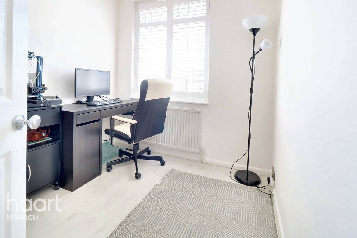 5 bedroom Detached house Vermont Road, Ipswich £1,000,000 haart