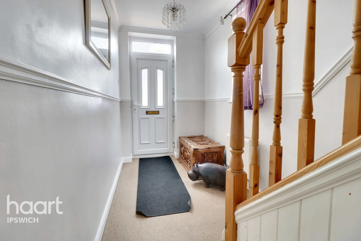 3 bedroom Semidetached house Henniker Road, Ipswich £250,000 haart