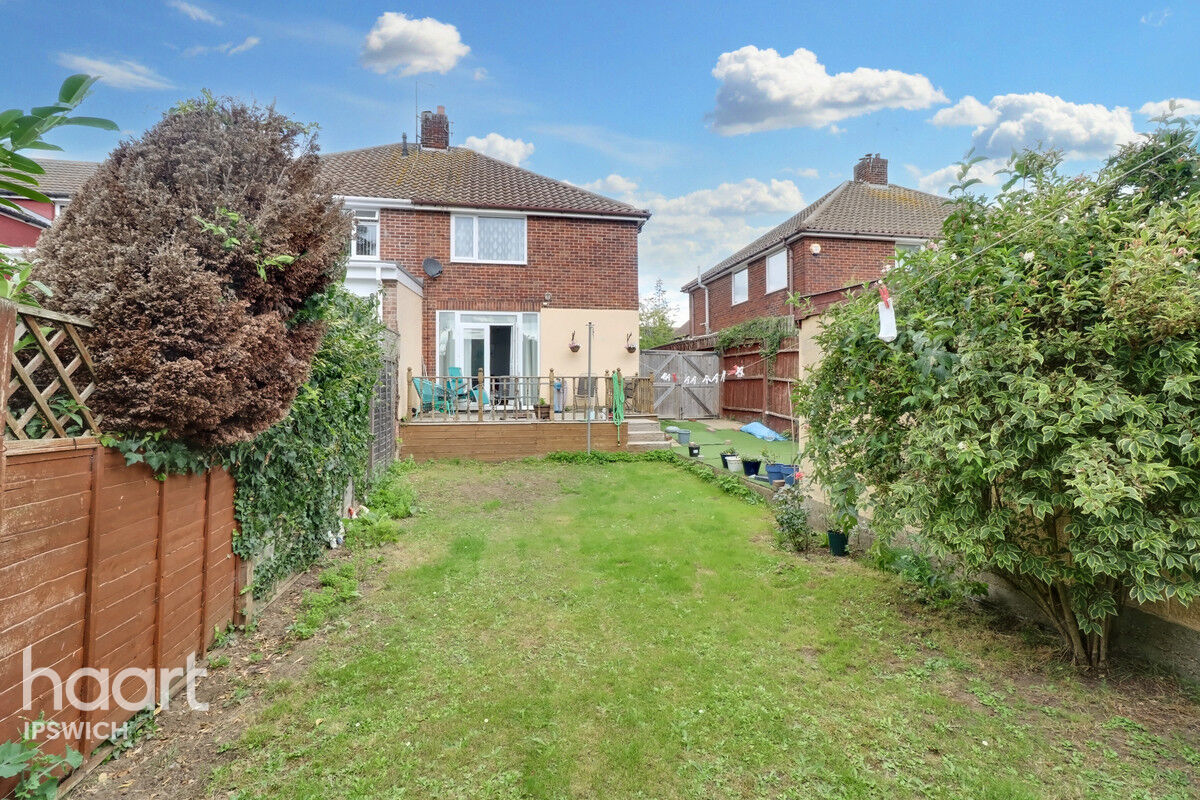 3 bedroom Semidetached house Henniker Road, Ipswich £250,000 haart