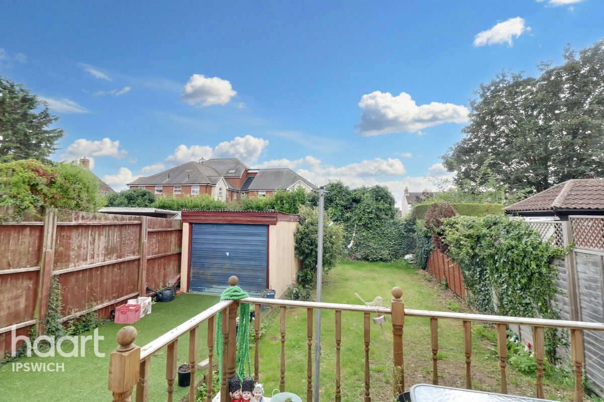 3 bedroom Semidetached house Henniker Road, Ipswich £250,000 haart