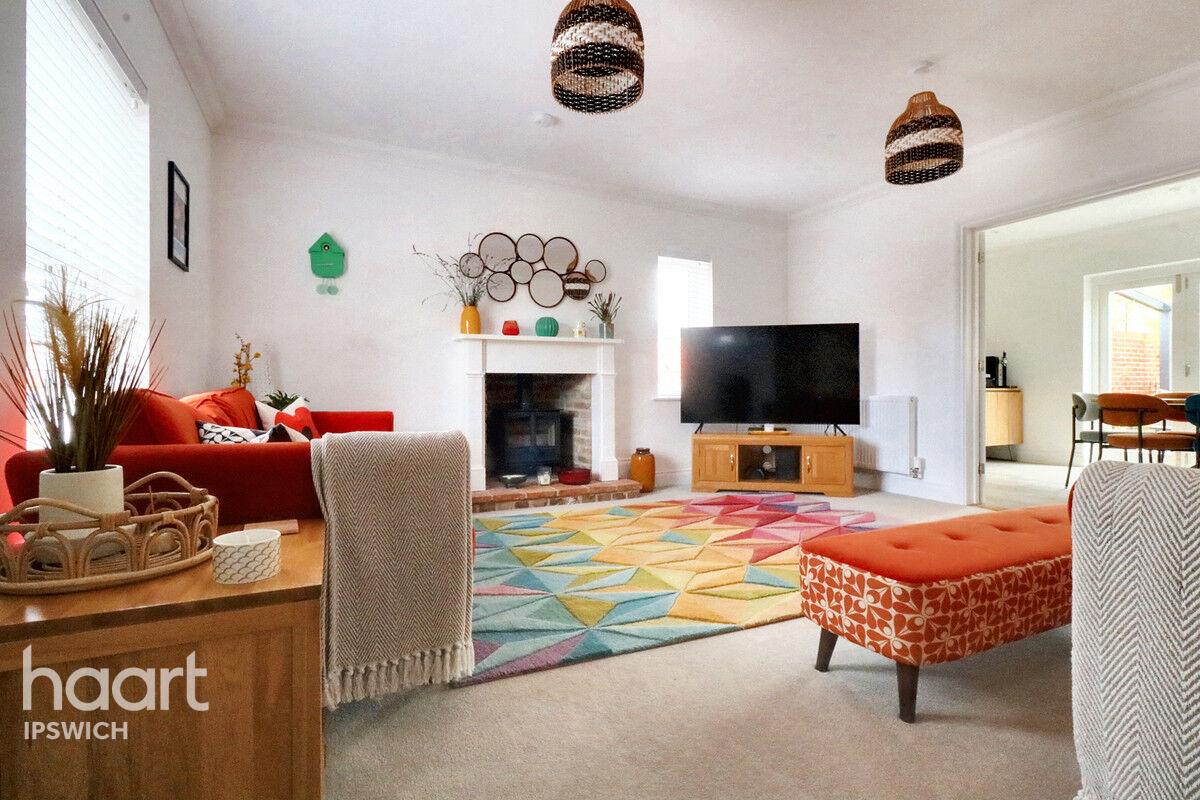 5 bedroom Detached house Bradley Mill Way, Needham Market £600,000 haart