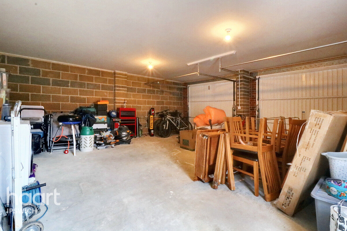 5 bedroom Detached house Bradley Mill Way, Needham Market £600,000 haart