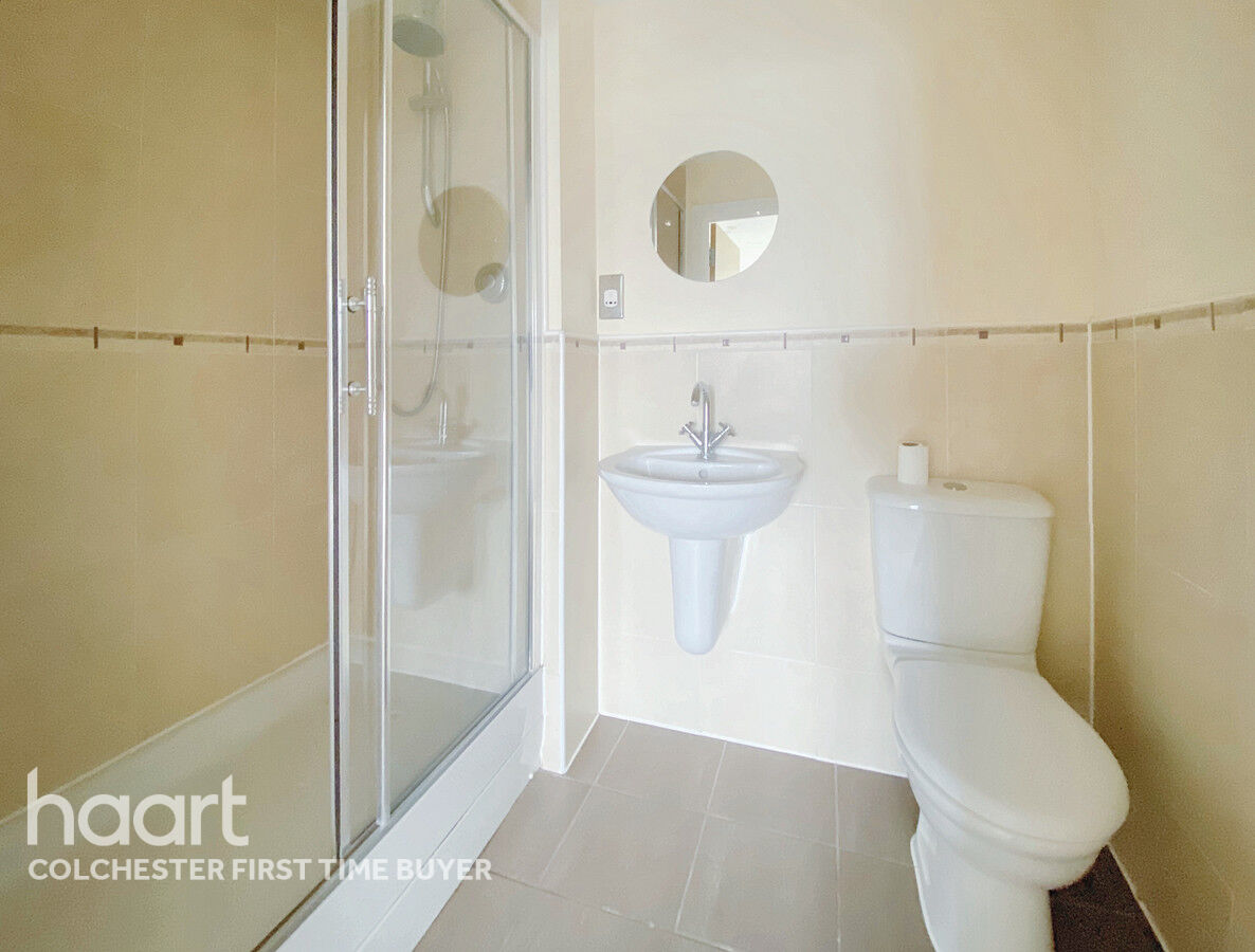 2 bedroom Flat Quayside Drive, Colchester £160,000 haart