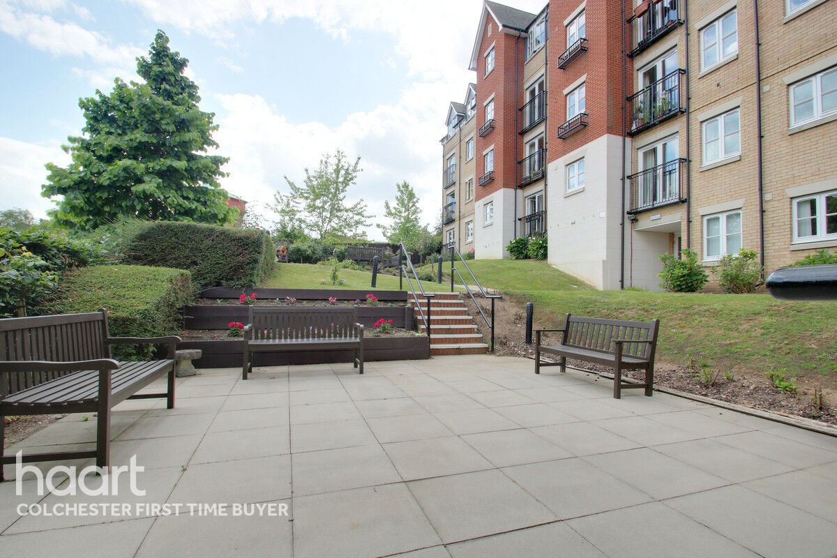 1 bedroom Apartment St Marys Fields, Colchester £75,000 haart