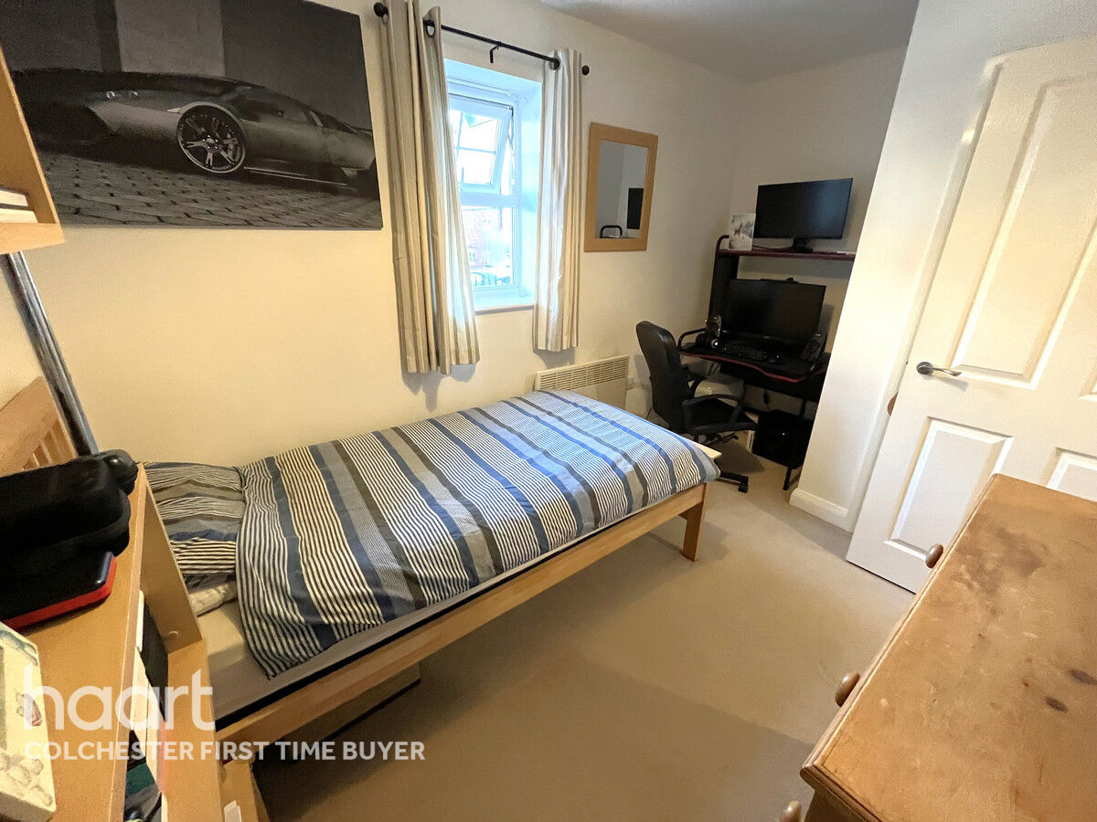 2 bedroom Apprentice Drive, Colchester £180,000 haart