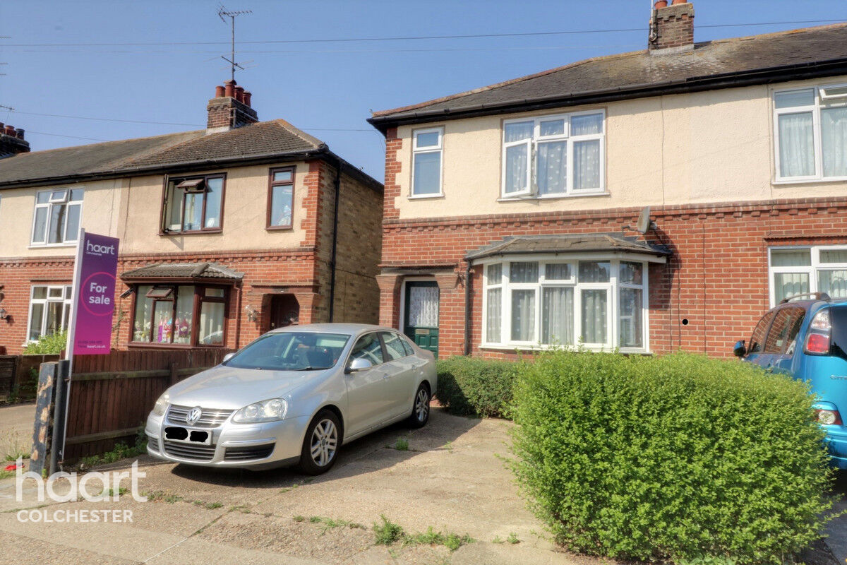 2 bedroom End of terrace house Margaret Road, Colchester £250,000