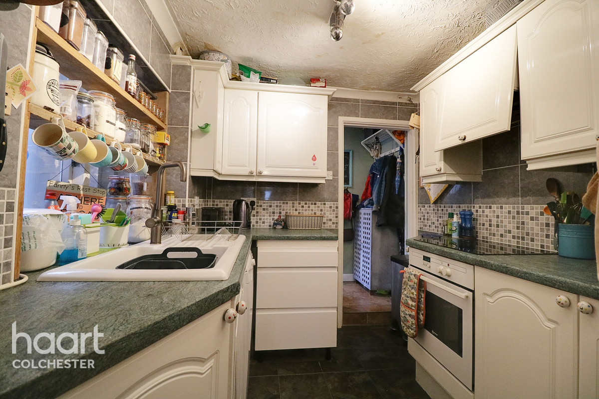 3 bedroom End of terrace house | Old Heath Road, Colchester | £260,000 ...