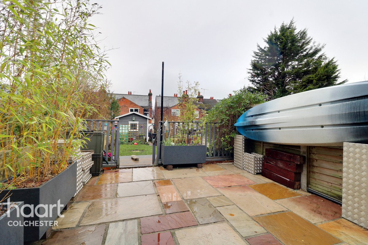 3 bedroom End of terrace house | Old Heath Road, Colchester | £260,000 ...