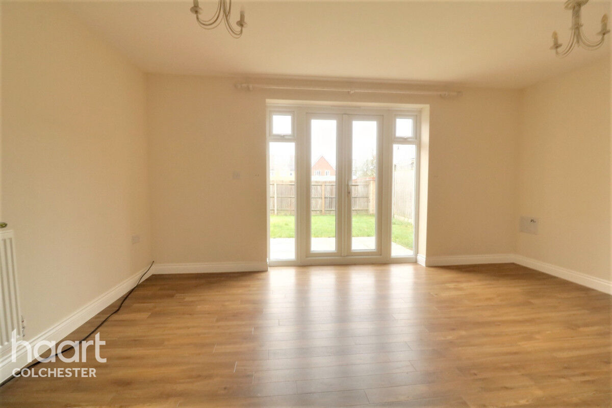 3 bedroom Detached house Aggregate Walk, Colchester £325,000 haart