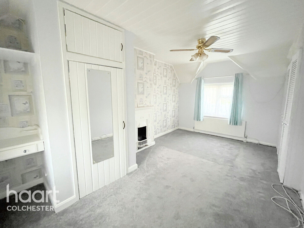 3 bedroom Semidetached house Colchester Road, Ardleigh £275,000