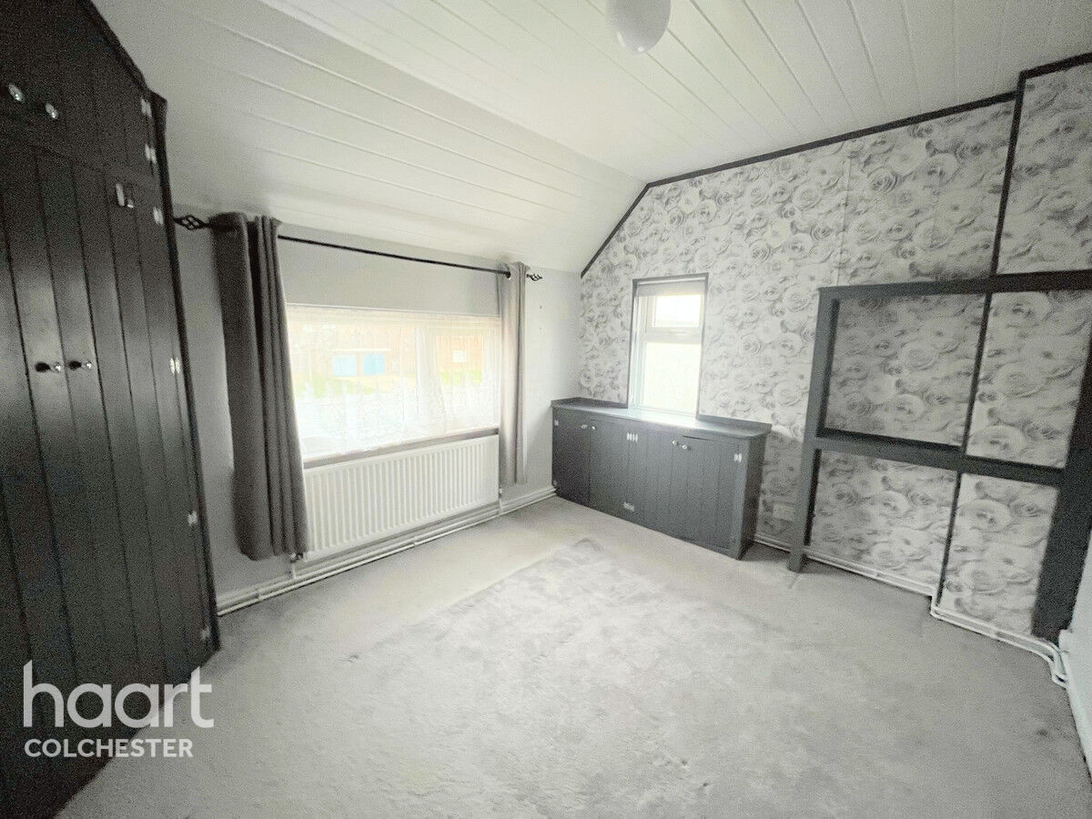 3 bedroom Semidetached house Colchester Road, Ardleigh £275,000