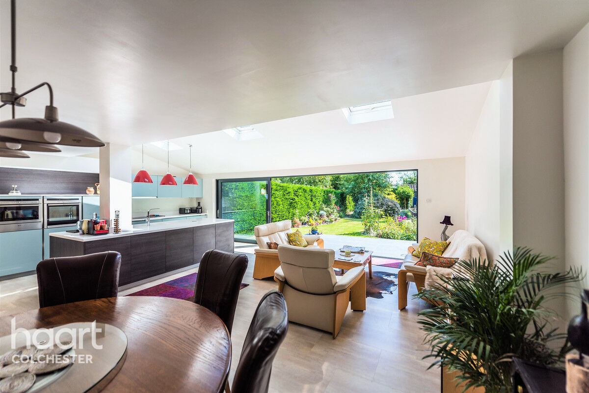 4 bedroom Detached house Glen Avenue, Colchester £700,000 haart