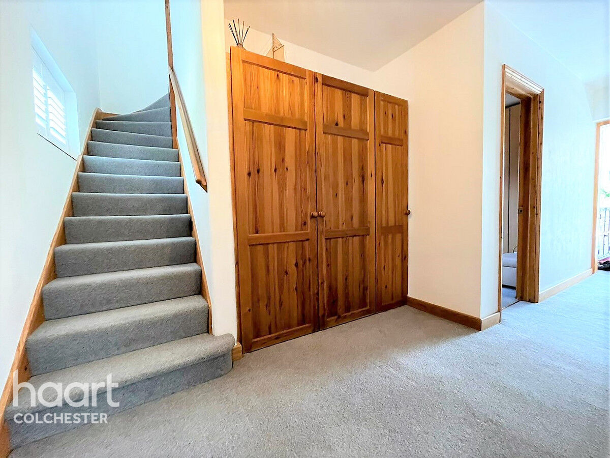 4 bedroom Detached house Glen Avenue, Colchester £700,000 haart