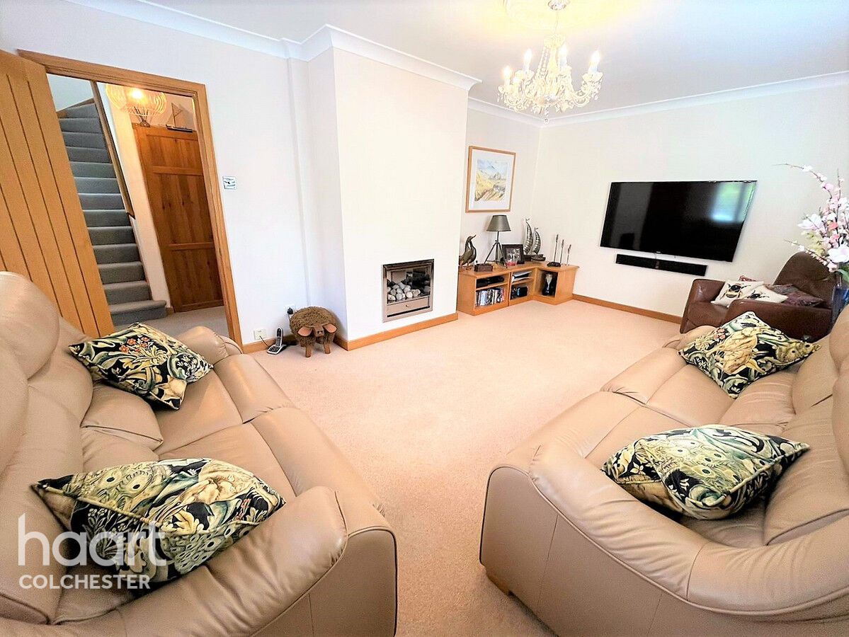 4 bedroom Detached house Glen Avenue, Colchester £700,000 haart