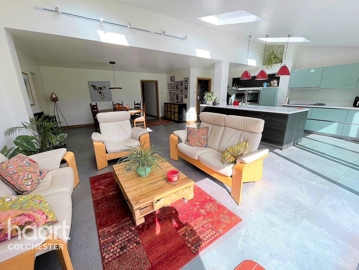 4 bedroom Detached house Glen Avenue, Colchester £700,000 haart