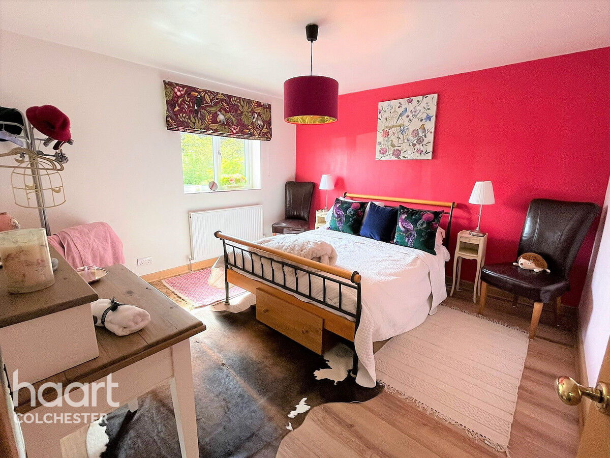 4 bedroom Detached house Glen Avenue, Colchester £700,000 haart