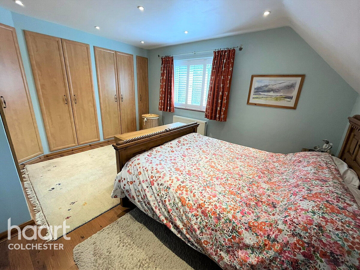 4 bedroom Detached house Glen Avenue, Colchester £700,000 haart