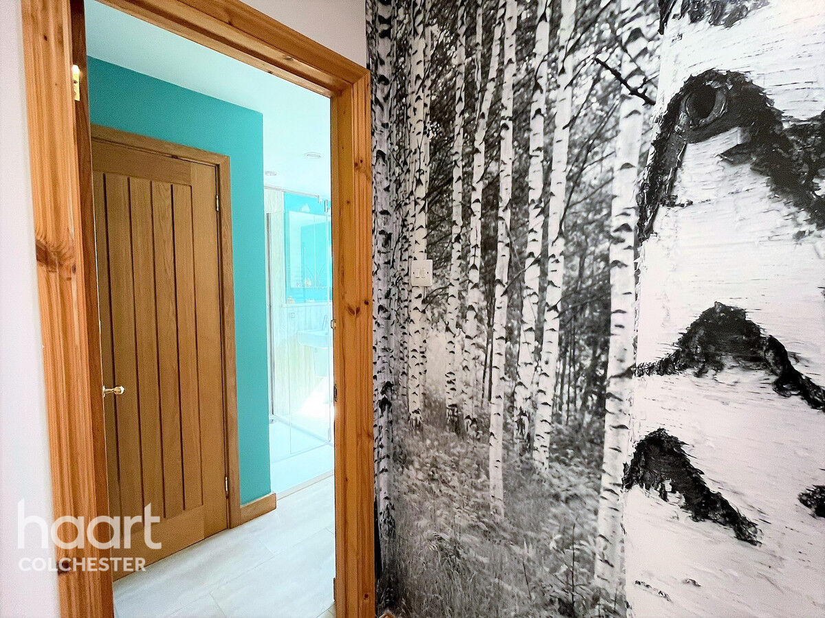 4 bedroom Detached house Glen Avenue, Colchester £700,000 haart