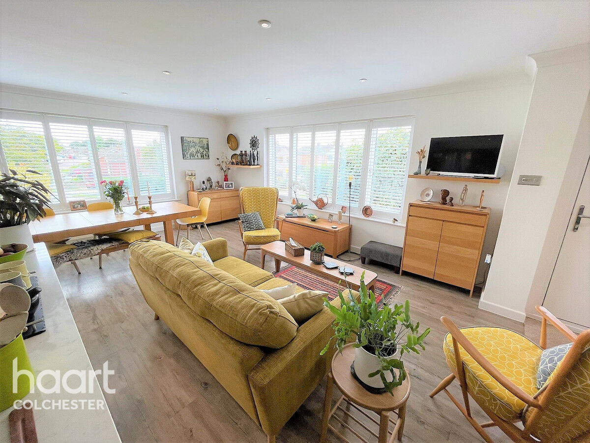 4 bedroom Detached bungalow Upland Drive, Colchester £500,000 haart