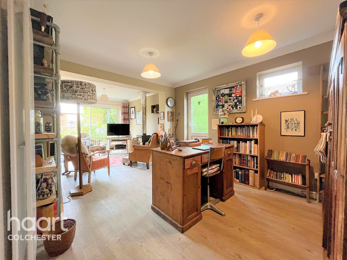 4 bedroom Detached bungalow Upland Drive, Colchester £500,000 haart