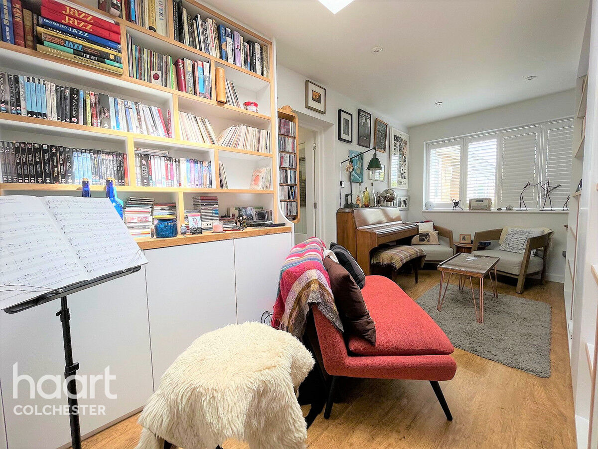 4 bedroom Detached bungalow Upland Drive, Colchester £500,000 haart