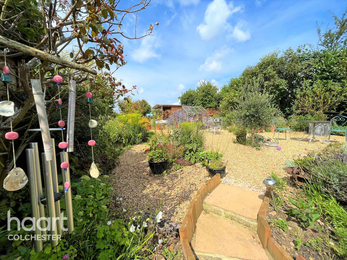 4 bedroom Detached bungalow Upland Drive, Colchester £500,000 haart