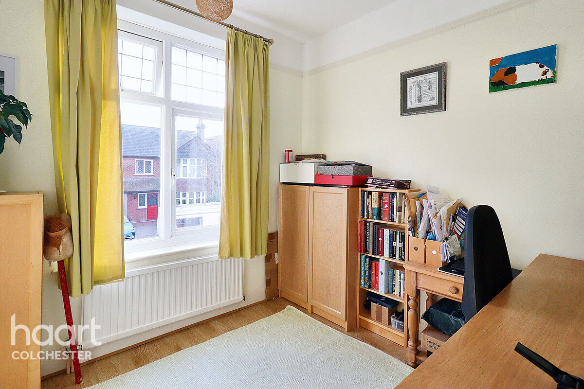 3 bedroom Semidetached house Gladwin Road, Colchester £425,000 haart