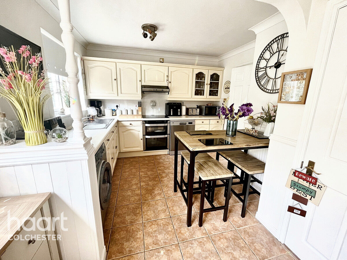 4 bedroom Detached house Blackheath, Colchester £500,000 haart