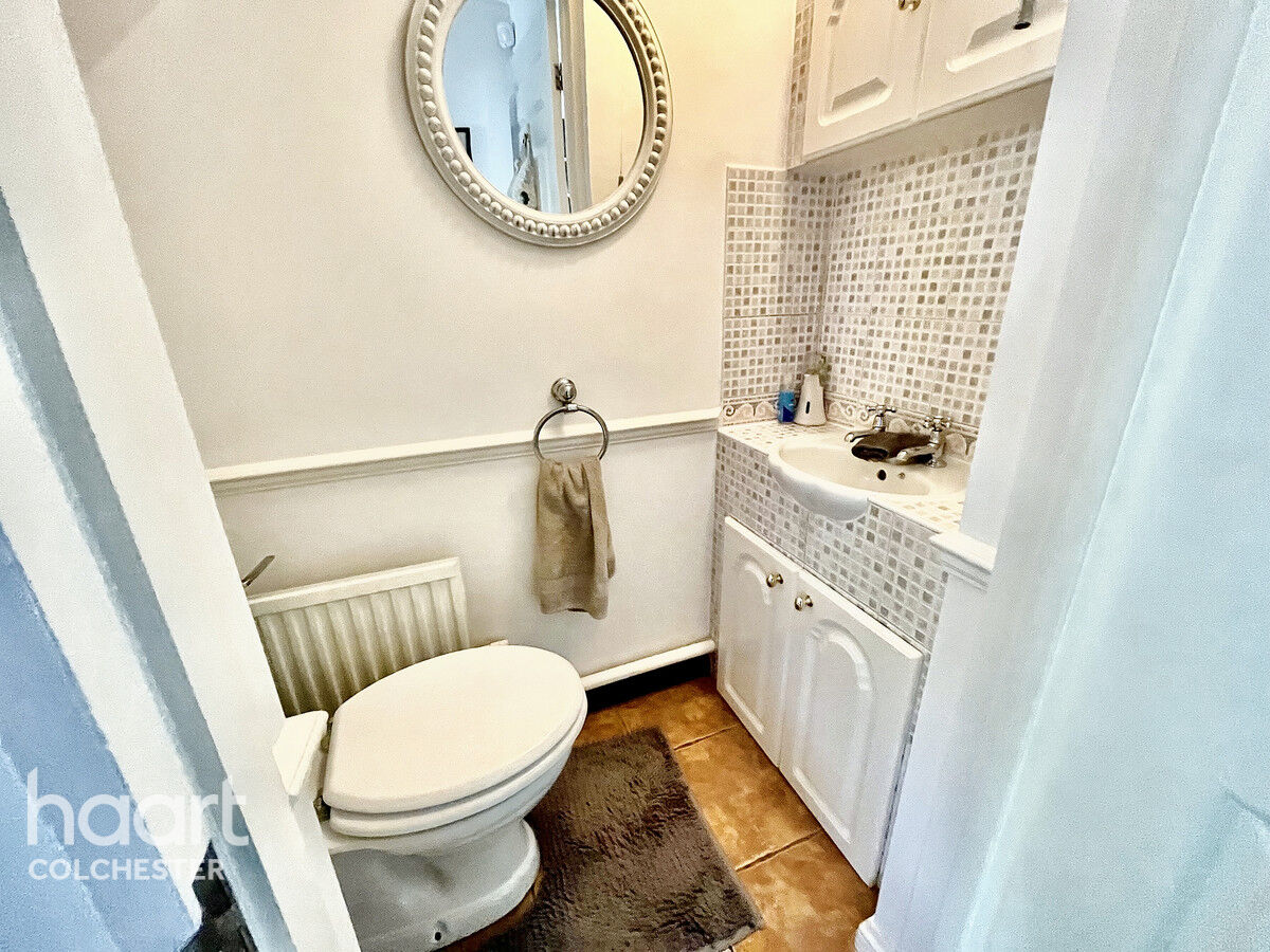 4 bedroom Detached house Blackheath, Colchester £500,000 haart