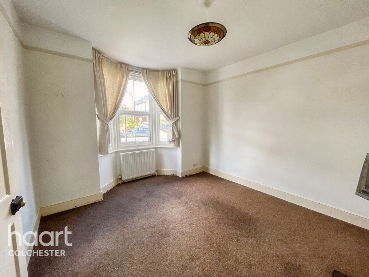 3 bedroom Semidetached house Mile End Road, Colchester £325,000 haart