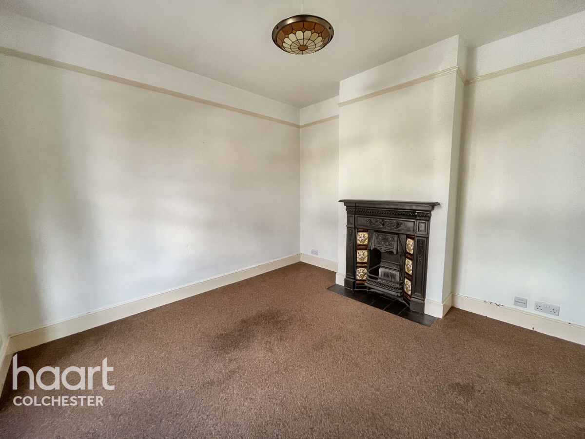 3 bedroom Semidetached house Mile End Road, Colchester £325,000 haart