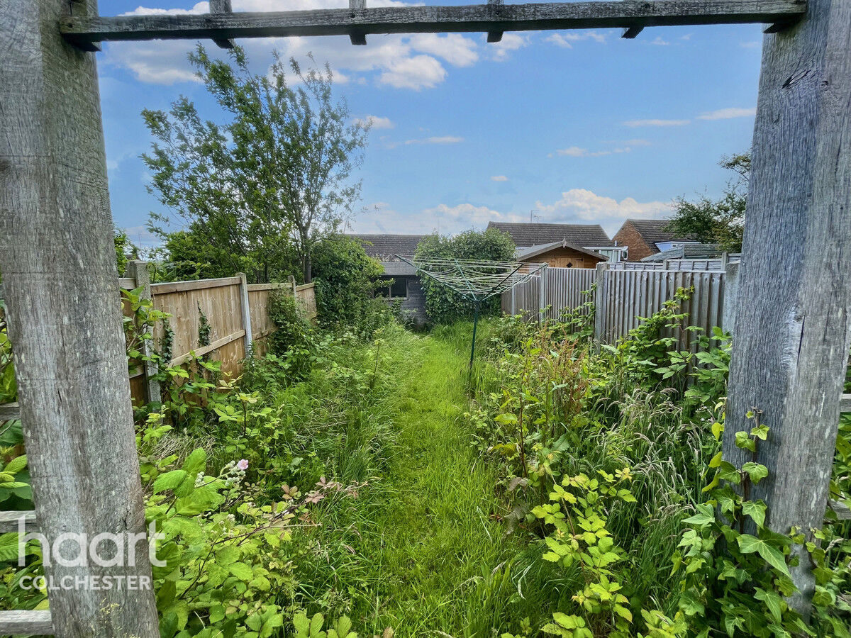 3 bedroom Semidetached house Mile End Road, Colchester £325,000 haart