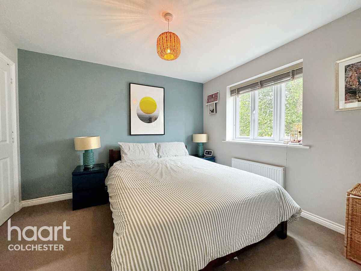 3 bedroom Terraced House Richmond Road, Colchester £325,000 haart