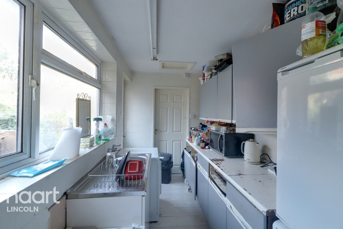 3 bedroom Terraced House Yarborough Road, Lincoln £160,000 haart