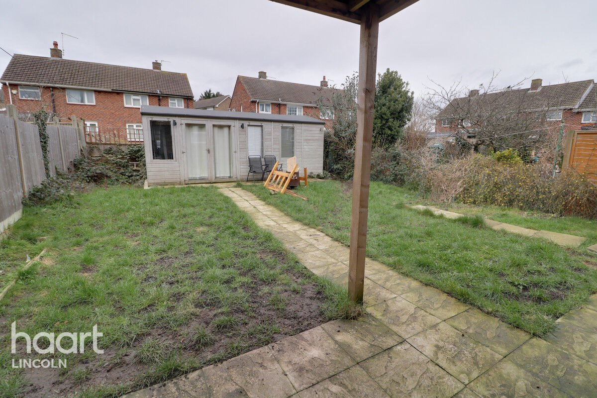 3 bedroom Semidetached house Nocton Drive, Lincoln £160,000 haart