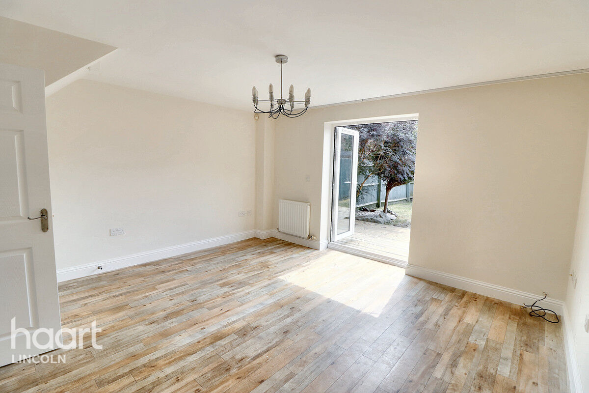 2 bedroom Terraced House Deansleigh, Lincoln £150,000 haart