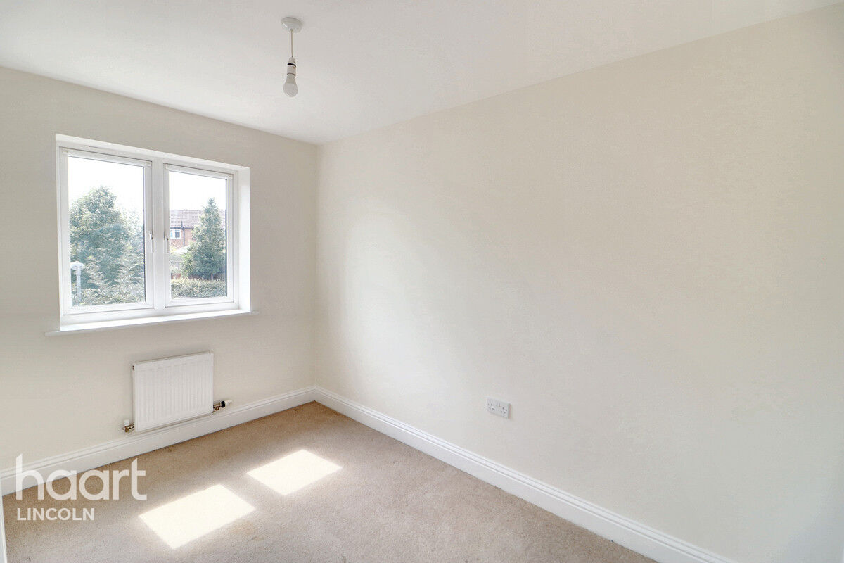 2 bedroom Terraced House Deansleigh, Lincoln £150,000 haart