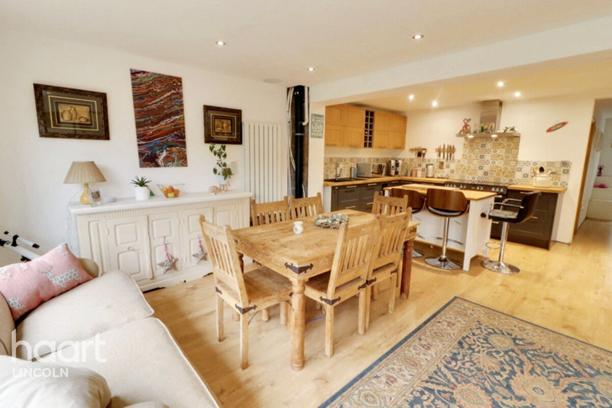 4 bedroom Detached house Helsby Road, Lincoln £325,000 haart