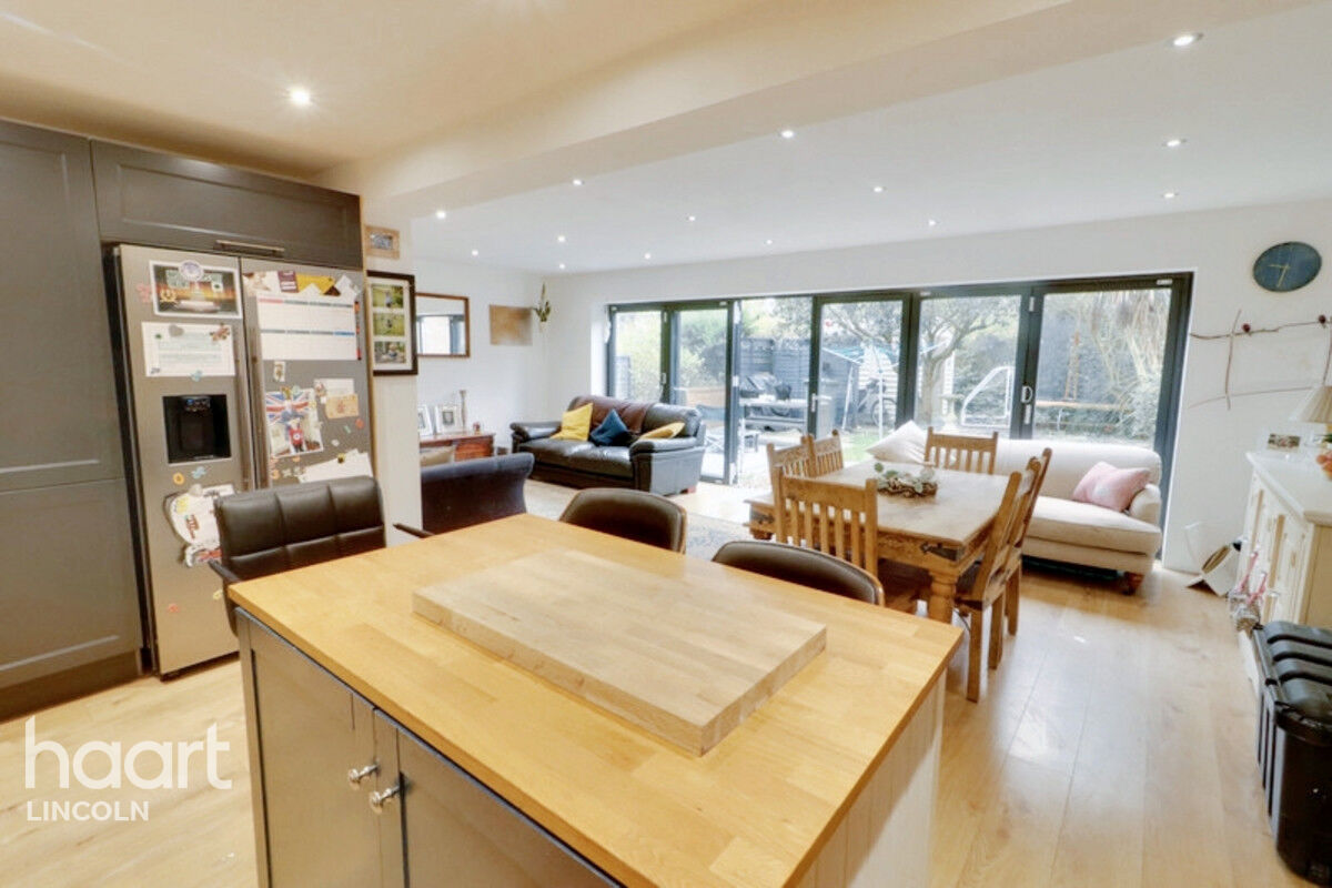 4 bedroom Detached house Helsby Road, Lincoln £325,000 haart