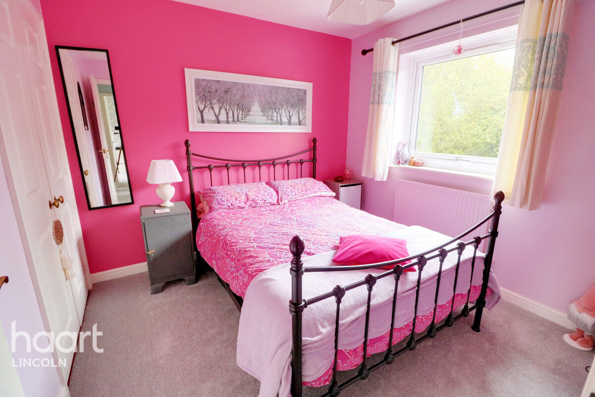 4 bedroom Detached house Frome Close, Lincoln £475,000 haart