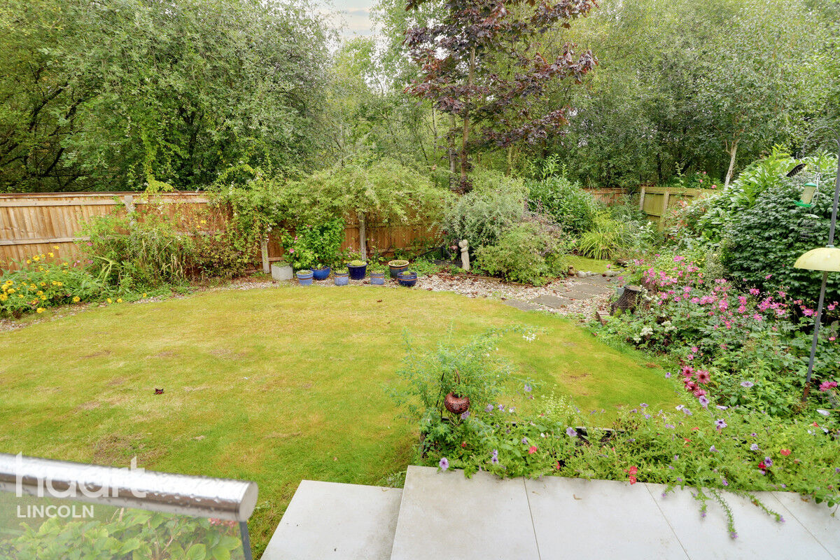 4 bedroom Detached house Frome Close, Lincoln £475,000 haart